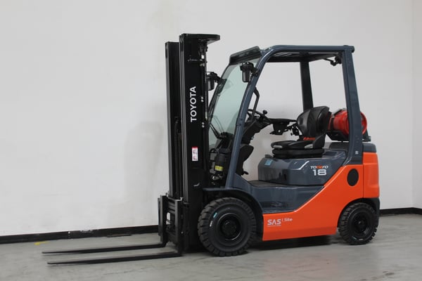 Treibgasstapler Toyota 02-8FGF18 (BJ: 2021)