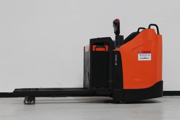 Elektrischer Niederhubwagen Toyota LPE220 (BJ: 2022)