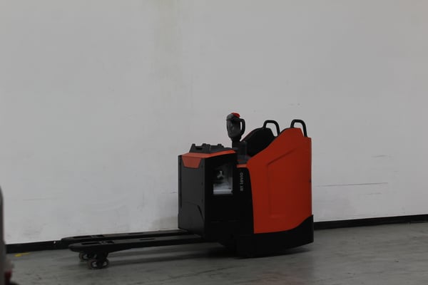 Elektrischer Niederhubwagen Toyota LPE220 (BJ: 2022)