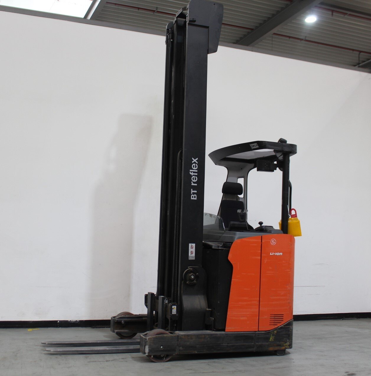 Schubmaststapler Toyota RRE140HE (BJ: 2022)