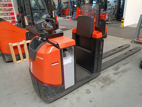 Niederhubkommissionierer Toyota OSE250 (BJ: 2022)