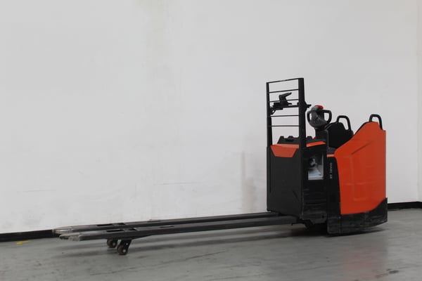 Elektrischer Niederhubwagen Toyota LPE200 (BJ: 2022)