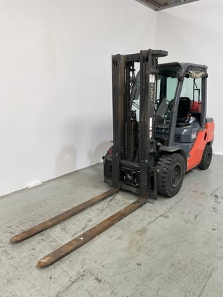 Treibgasstapler Toyota 02-8FGJF35 (BJ: 2022)