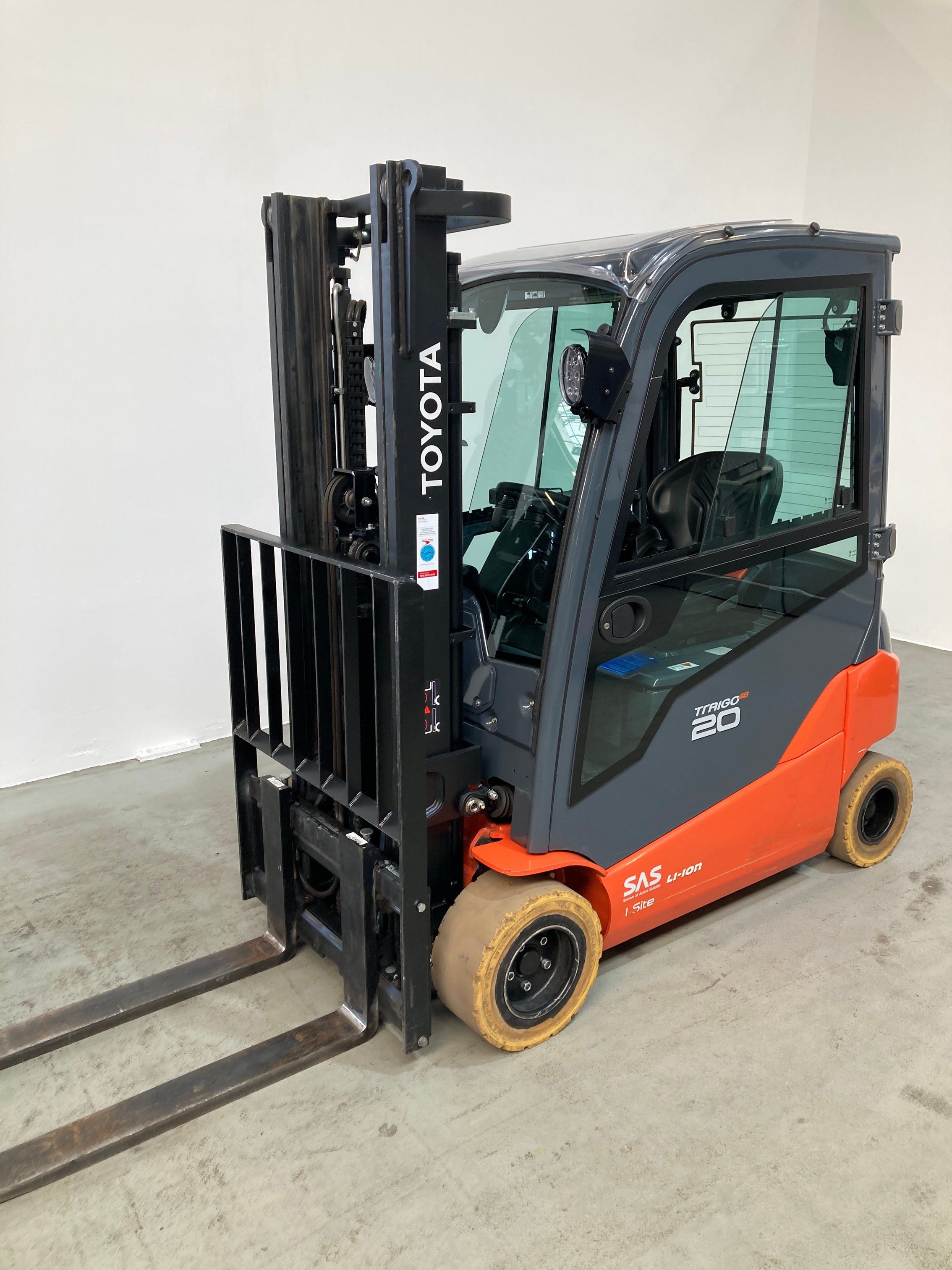 Elektro 4 Rad-Stapler Toyota 8FBM20T (BJ: 2022)