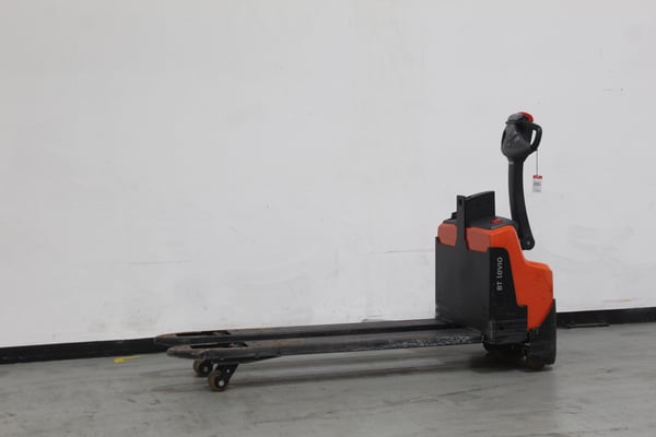 Elektrischer Niederhubwagen Toyota LWI160 (BJ: 2022)