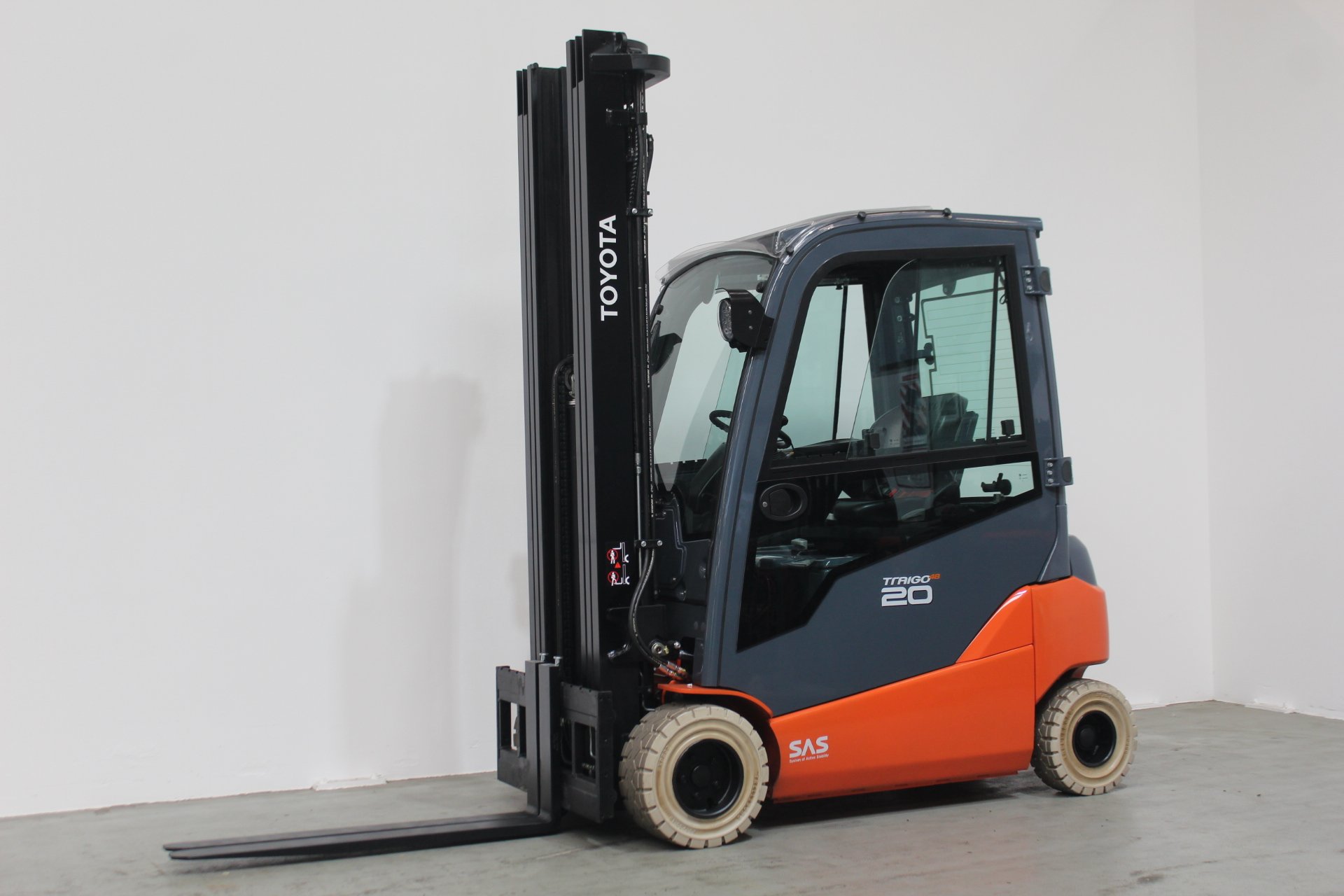 Elektro 4 Rad-Stapler Toyota 8FBM20T (BJ: 2022)