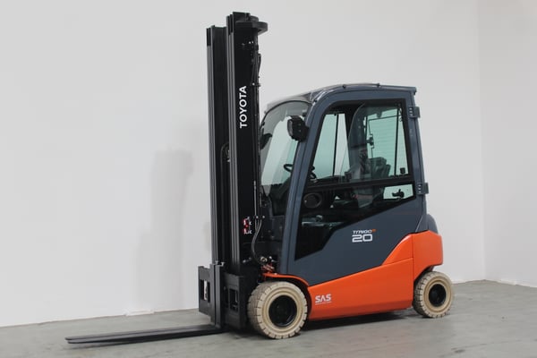Elektro 4 Rad-Stapler Toyota 8FBM20T (BJ: 2022)
