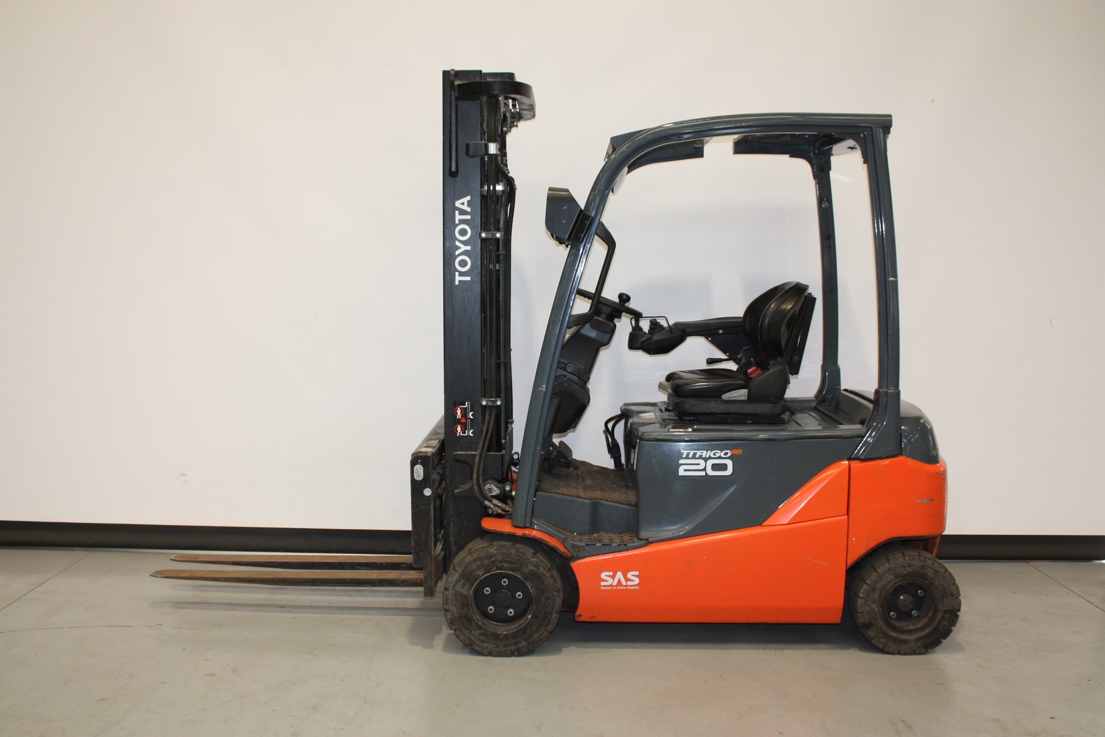 Elektro 4 Rad-Stapler Toyota 8FBM20T (BJ: 2022)