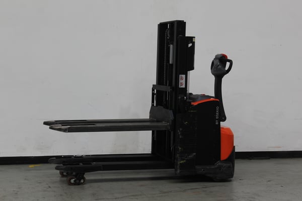 Elektrischer Hochhubwagen Toyota SWE200D (BJ: 2022)