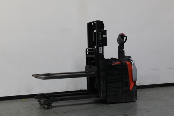 Elektrischer Hochhubwagen Toyota SPE200D (BJ: 2022)