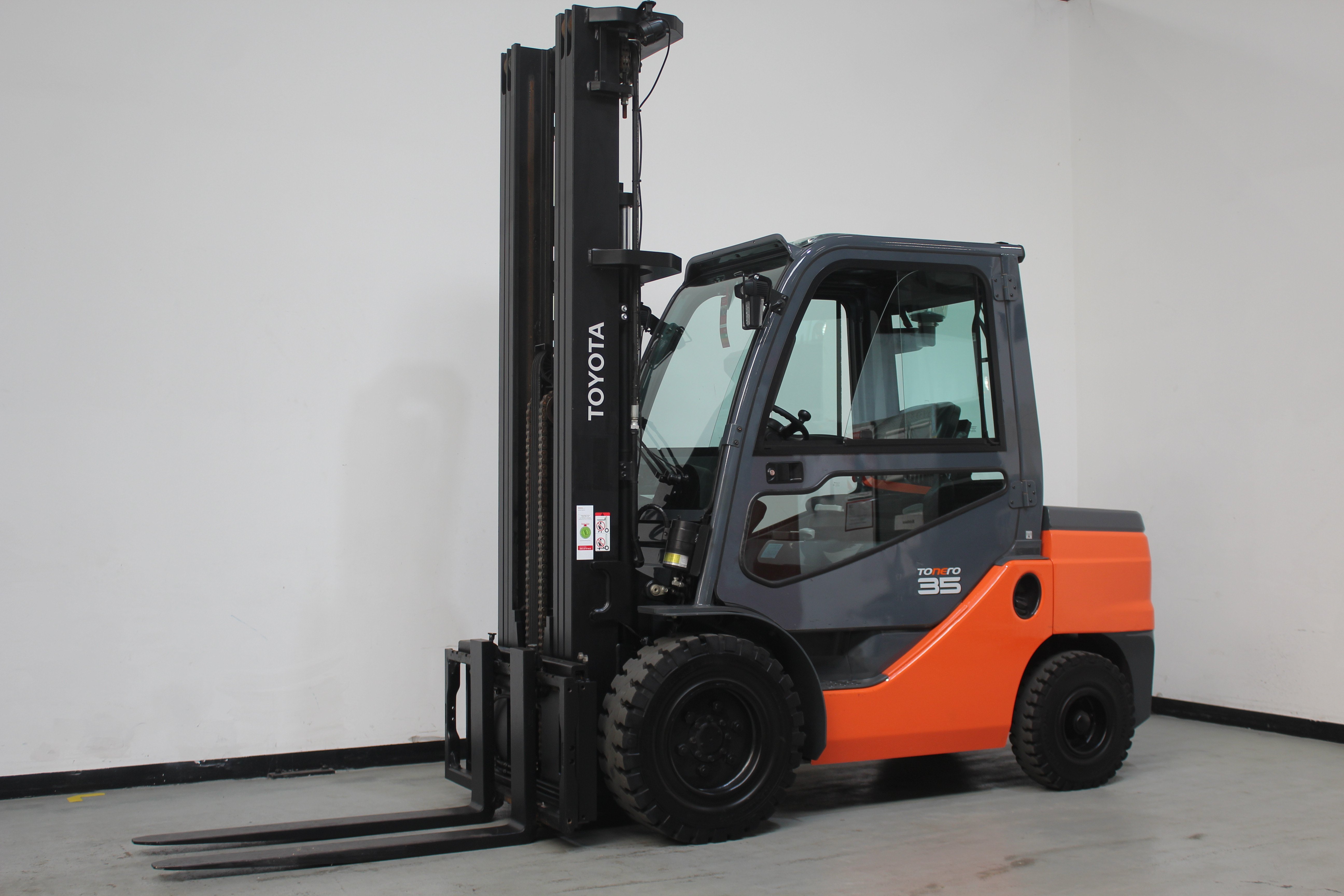 Dieselstapler Toyota 52-8FDJF35 (BJ: 2023)