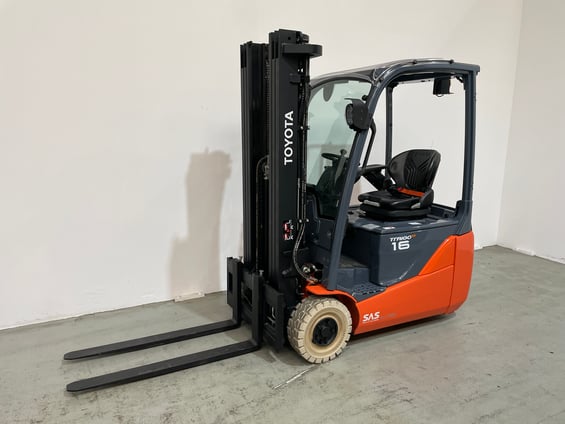 Elektro 3 Rad-Stapler Toyota 8FBEK16T (BJ: 2023)