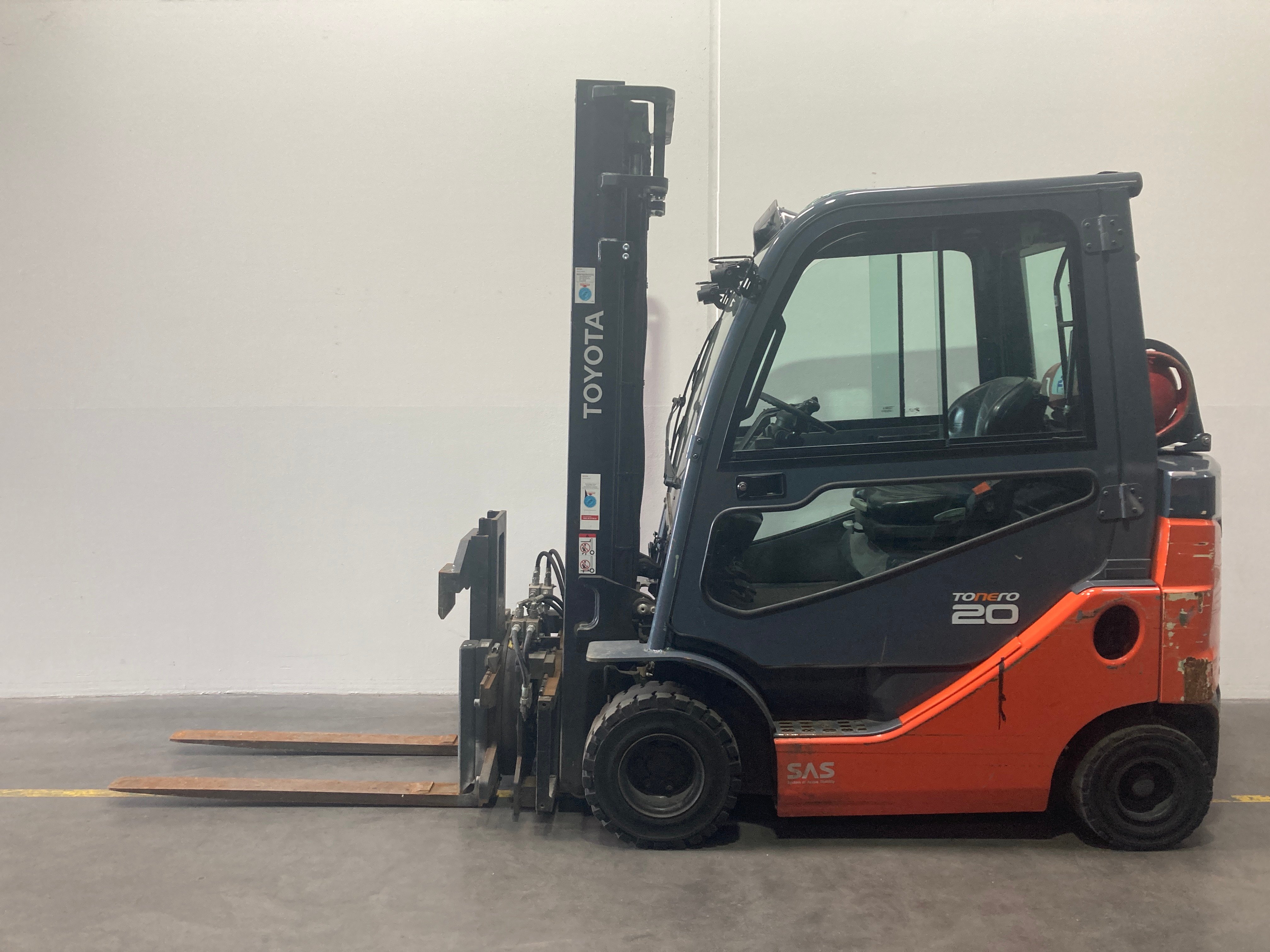Treibgasstapler Toyota 02-8FGKF20 (BJ: 2023)