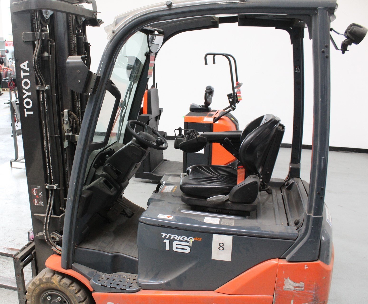 Elektro 3 Rad-Stapler Toyota 8FBE16T (BJ: 2023)
