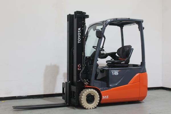 Elektro 3 Rad-Stapler Toyota 8FBE16T (BJ: 2023)