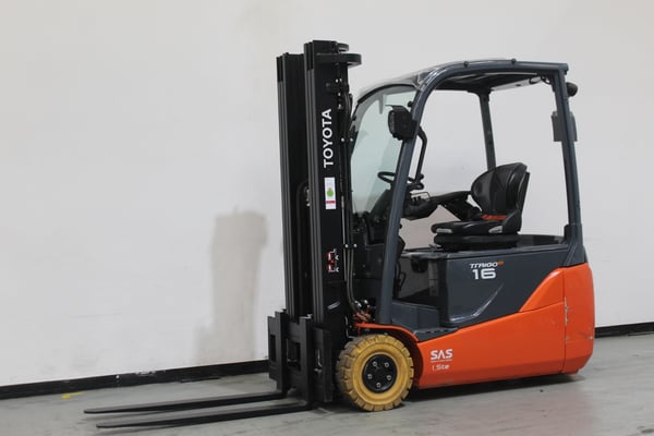 Elektro 3 Rad-Stapler Toyota 8FBE16T (BJ: 2023)