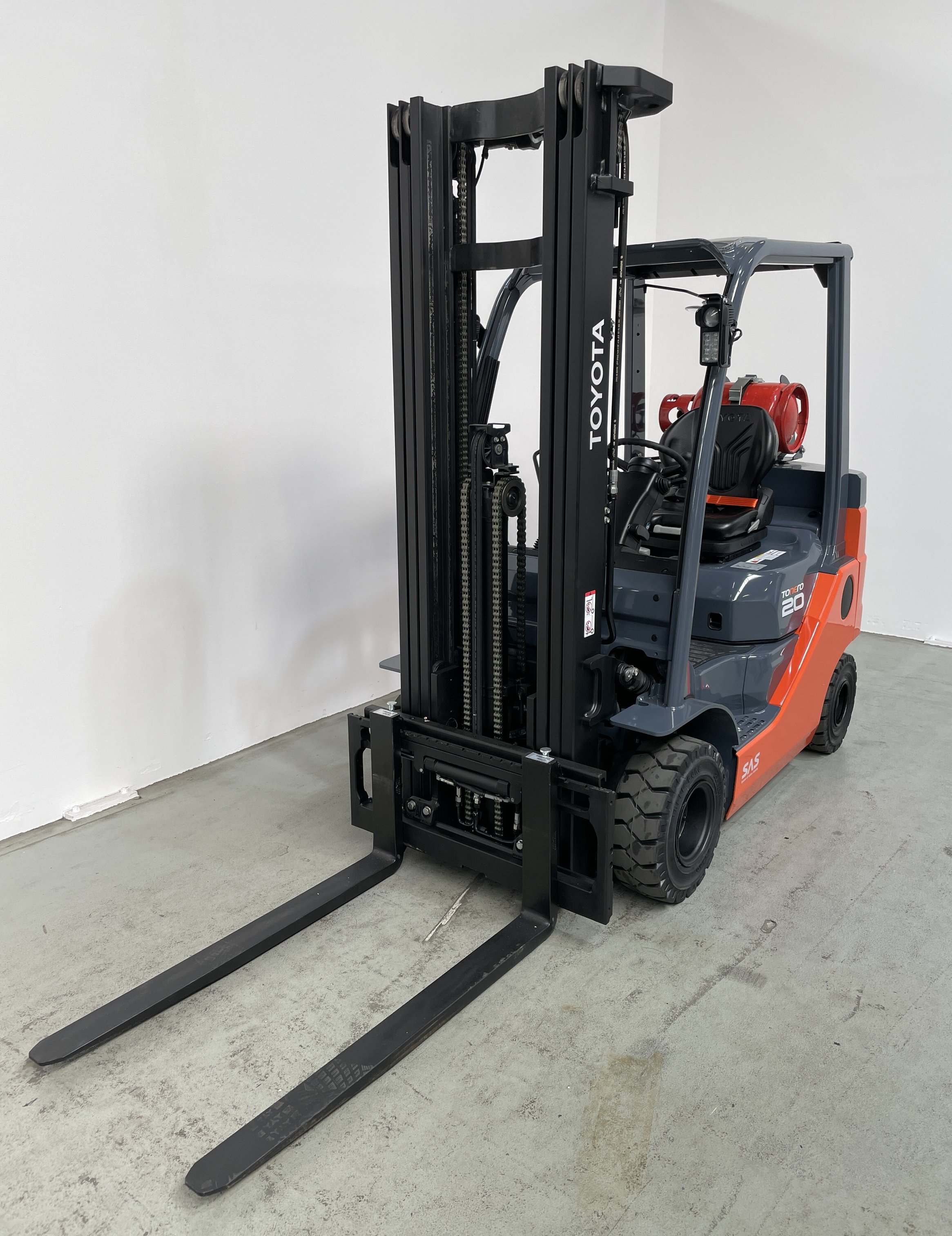 Treibgasstapler Toyota 02-8FGKF20 (BJ: 2023)