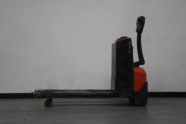 Elektrischer Niederhubwagen Toyota LWE140 (BJ: 2023)
