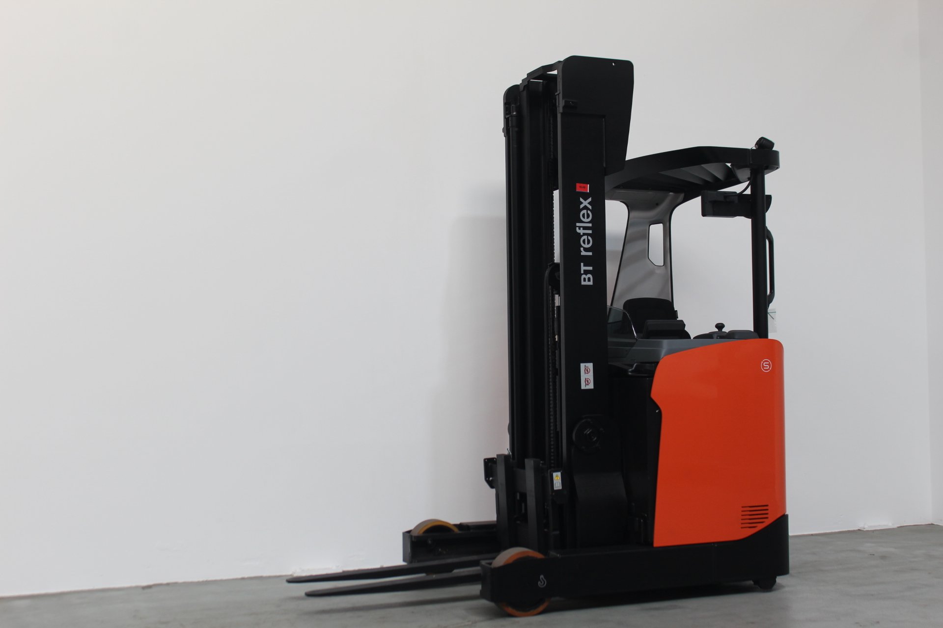 Schubmaststapler Toyota RRE140H (BJ: 2023)