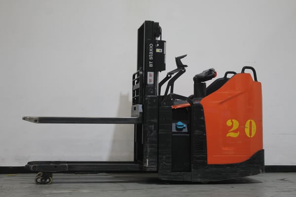 Elektrischer Hochhubwagen Toyota SPE200D (BJ: 2023)