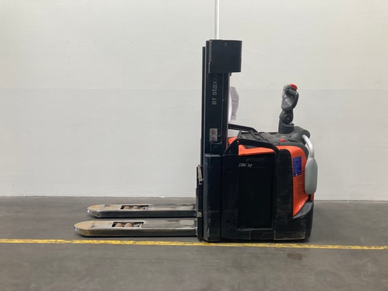 Elektrischer Hochhubwagen Toyota SPE160L (BJ: 2023)