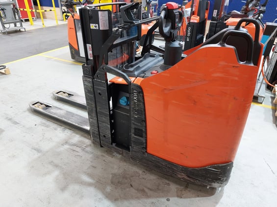 Elektrischer Hochhubwagen Toyota SPE200D (BJ: 2024)