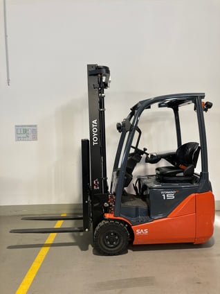 Elektro 3 Rad-Stapler Toyota 8FBE15T (BJ: 2023)