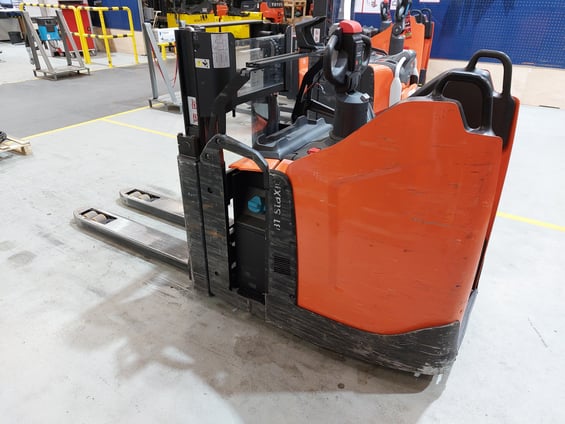 Elektrischer Hochhubwagen Toyota SPE200D (BJ: 2024)