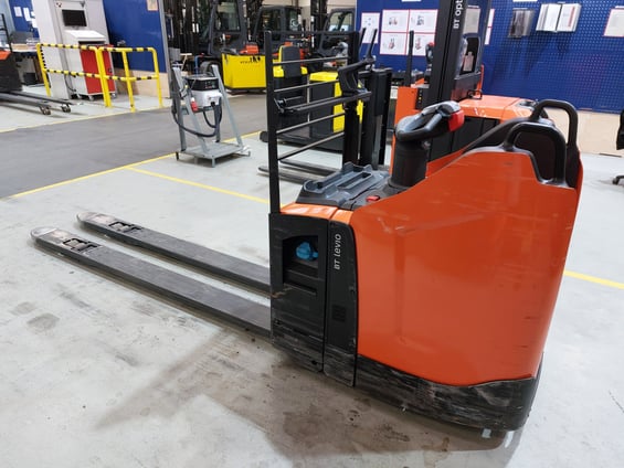 Elektrischer Niederhubwagen Toyota LPE250 (BJ: 2023)