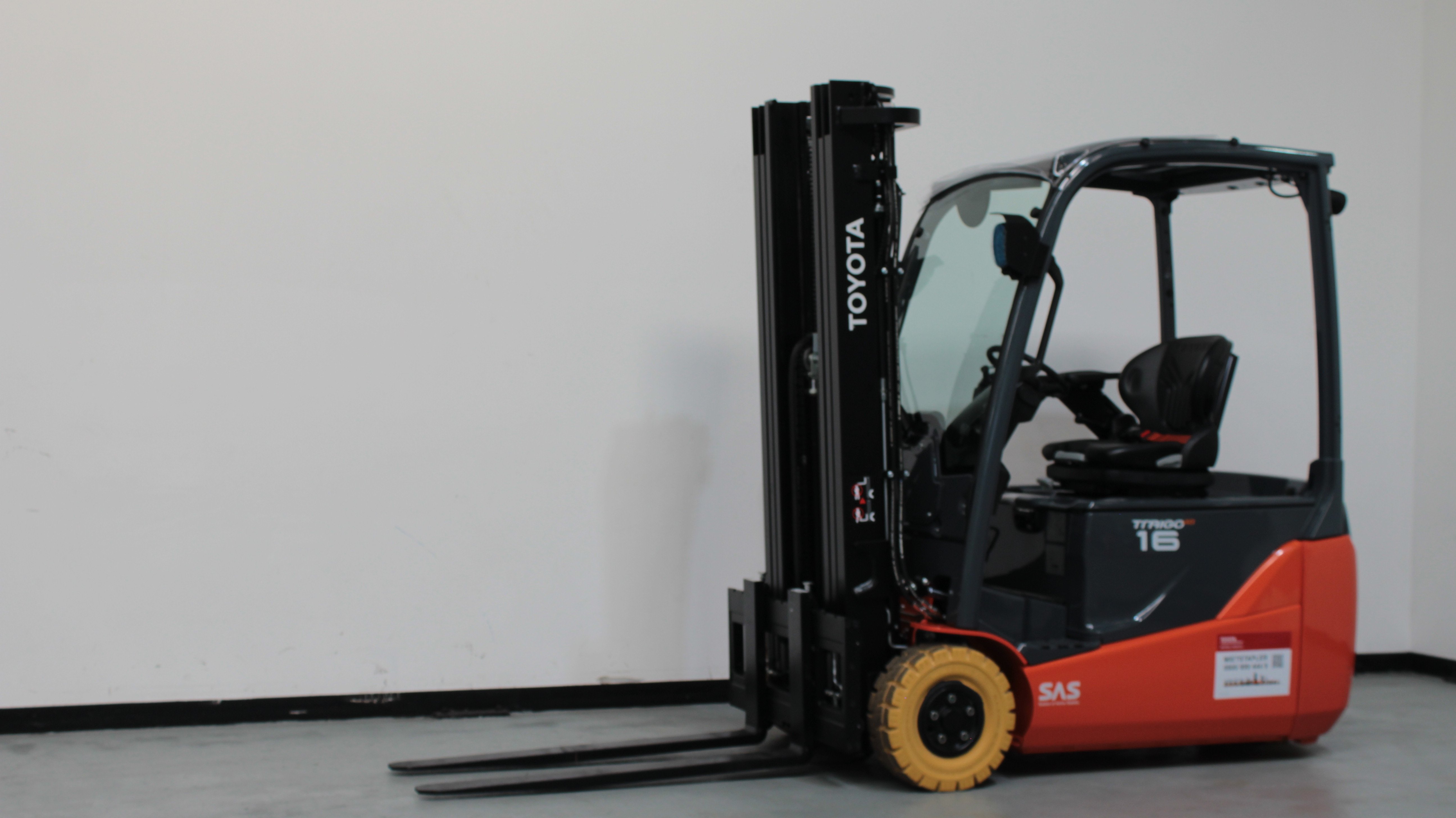 Elektro 3 Rad-Stapler Toyota 8FBE16T (BJ: 2023)