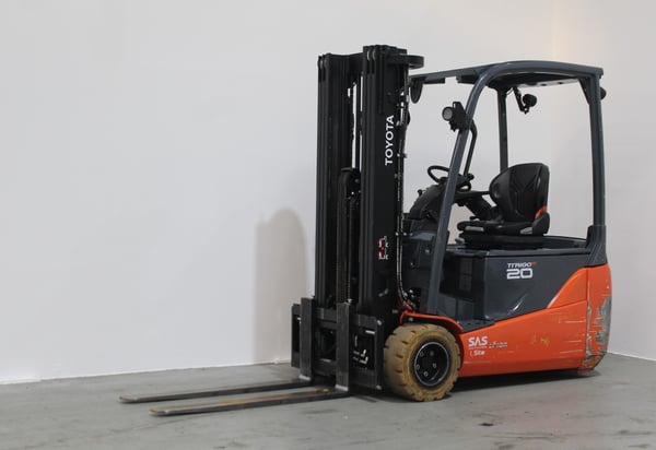 Elektro 3 Rad-Stapler Toyota 8FBE20T (BJ: 2023)