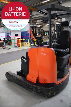 Schubmaststapler Toyota RRE200HE (BJ: 2023)