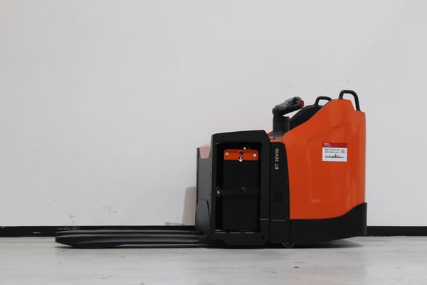 Elektrischer Niederhubwagen Toyota LPE220 (BJ: 2023)