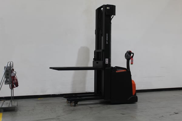 Elektrischer Hochhubwagen Toyota SWE160L (BJ: 2023)