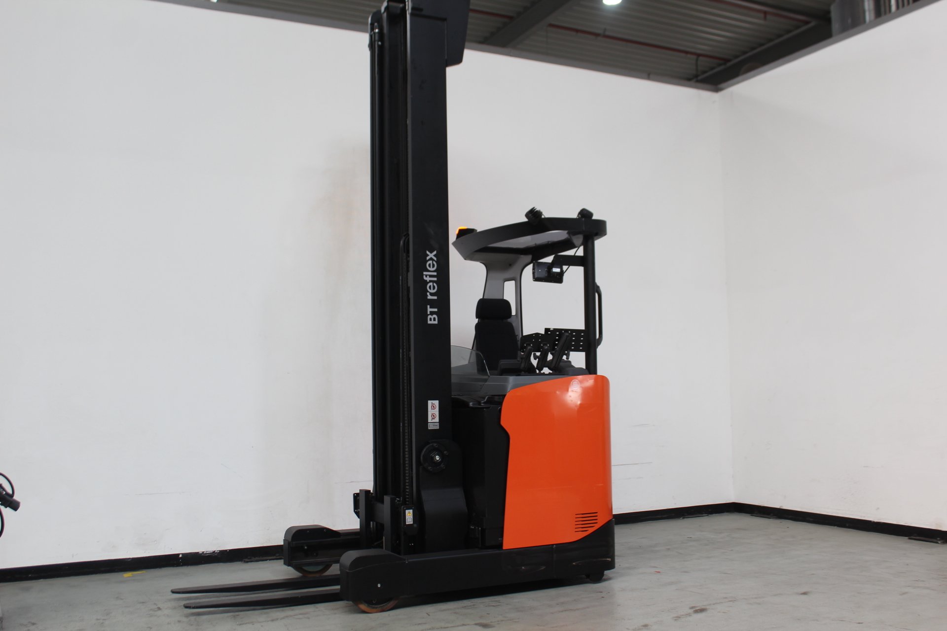 Schubmaststapler Toyota RRE160H (BJ: 2023)