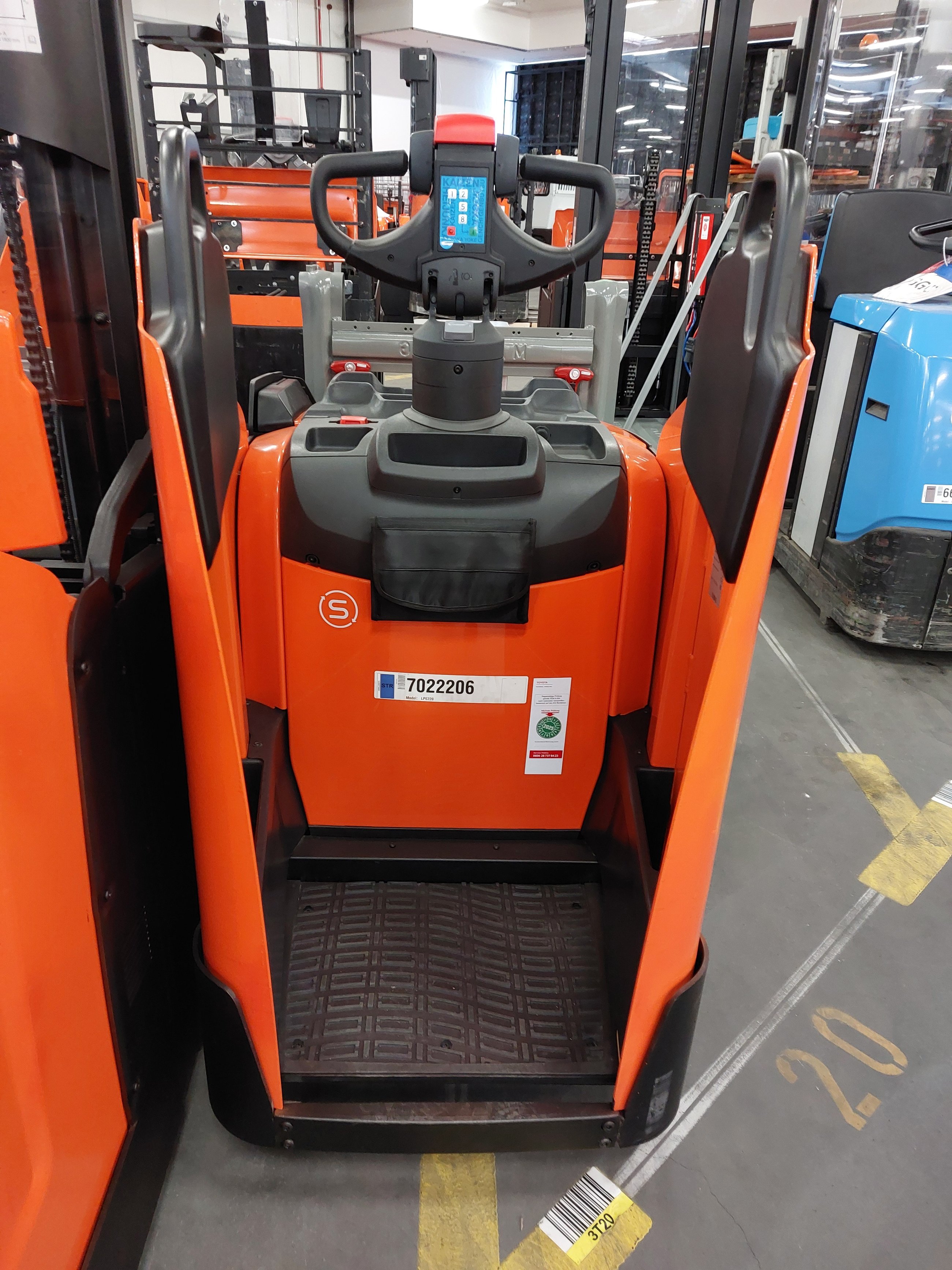 Elektrischer Niederhubwagen Toyota LPE220 (BJ: 2024)