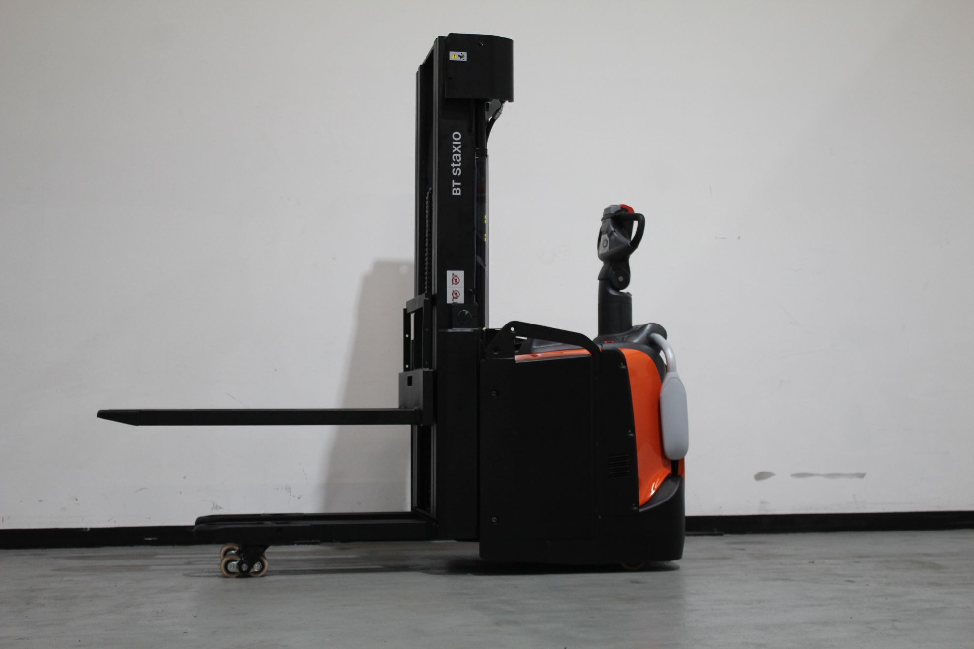 Elektrischer Hochhubwagen Toyota SPE140L (BJ: 2024)