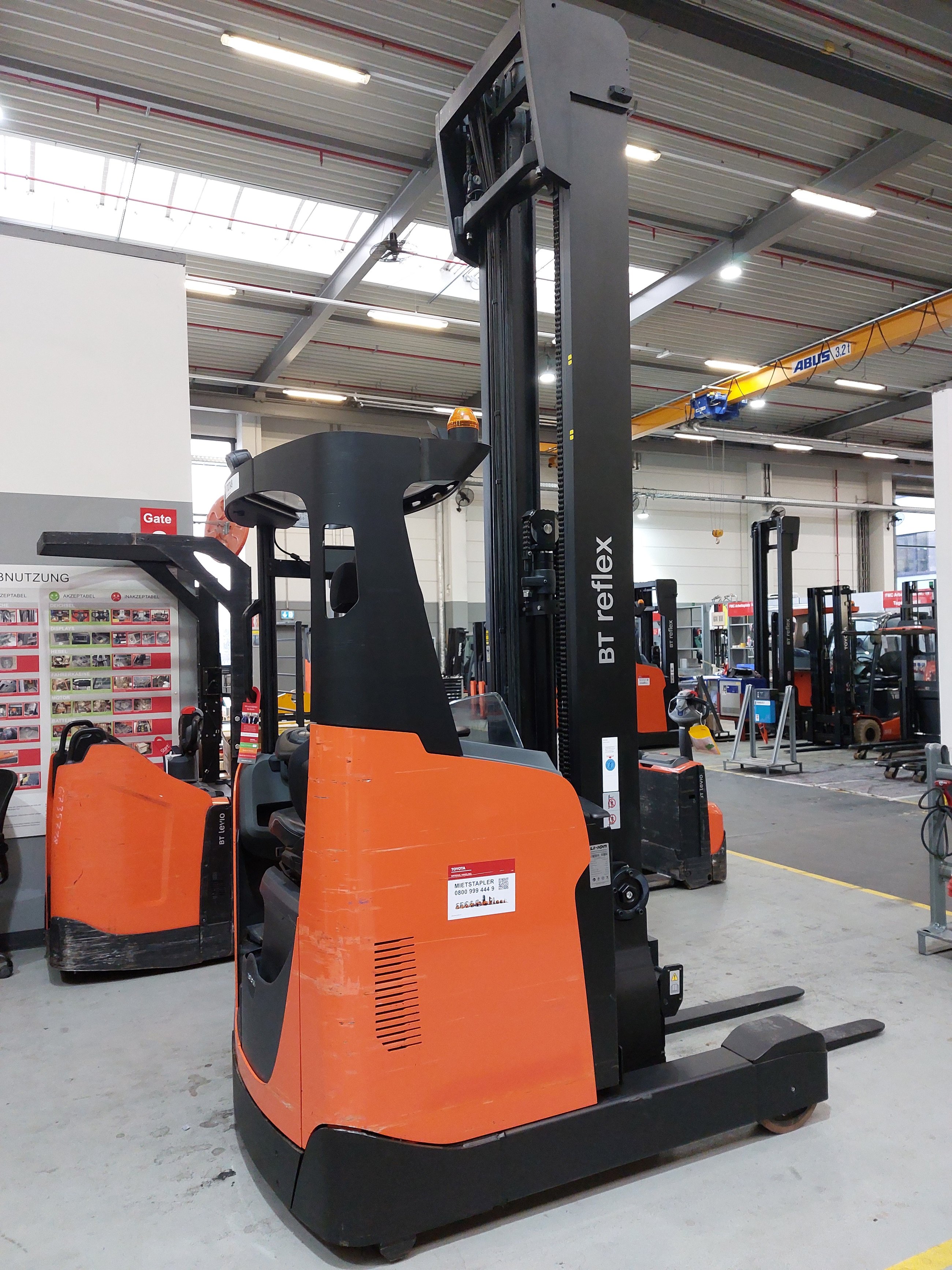 Schubmaststapler Toyota RRE160H (BJ: 2023)