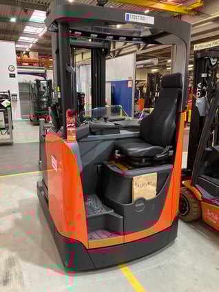 Schubmaststapler Toyota RRE160H (BJ: 2024)