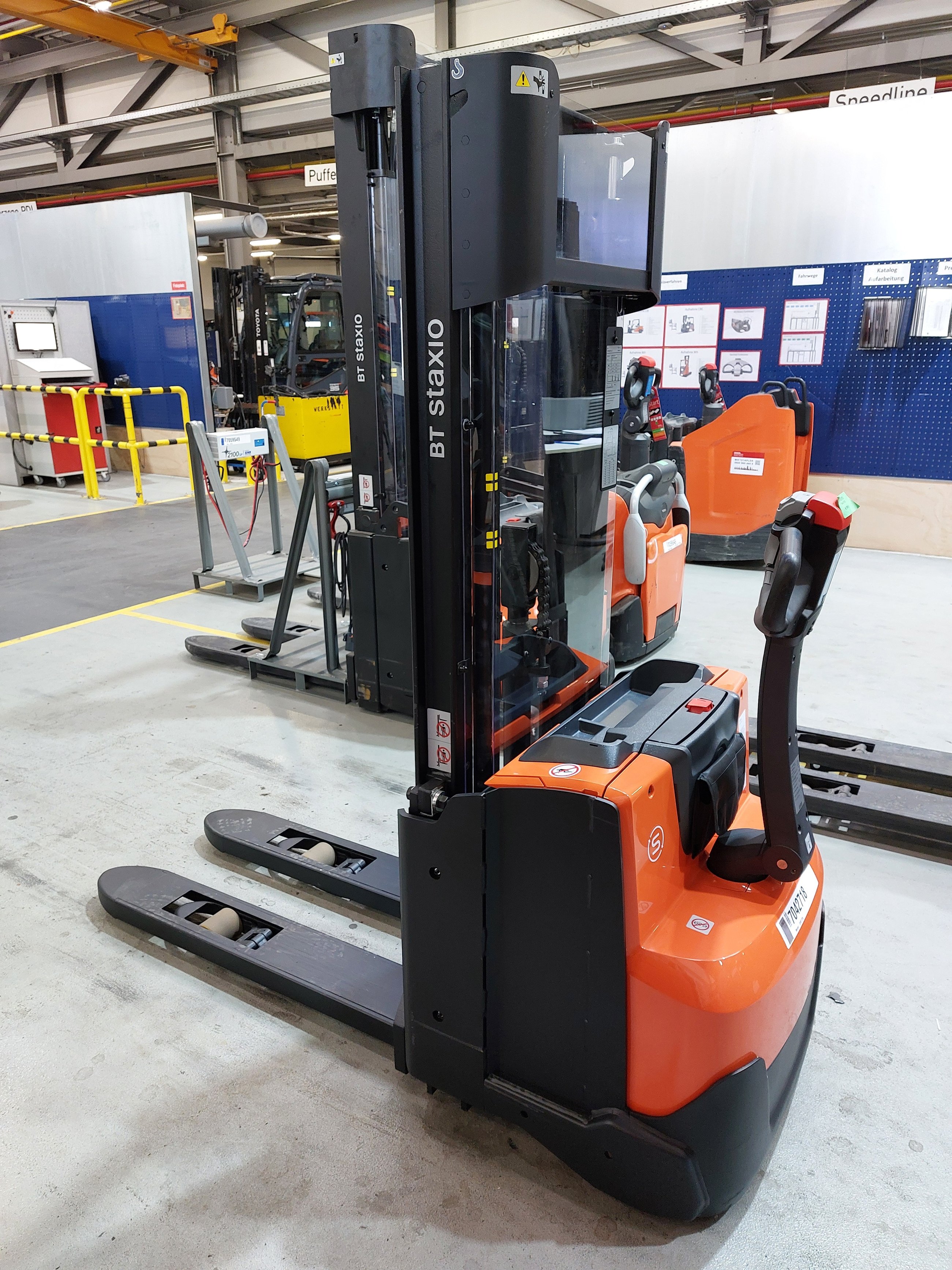 Elektrischer Hochhubwagen Toyota SWE120L (BJ: 2024)