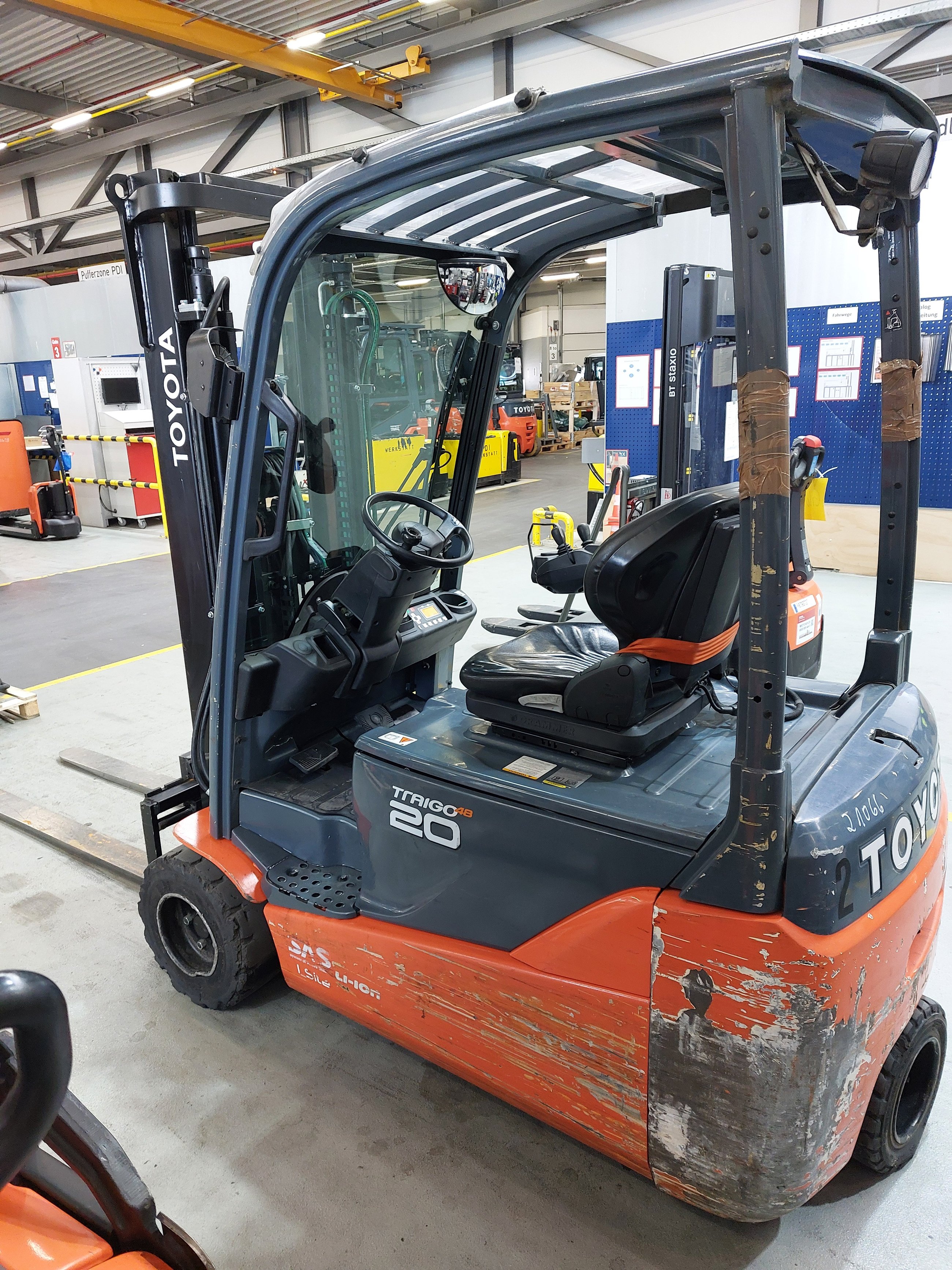 Elektro 3 Rad-Stapler Toyota 8FBE20T (BJ: 2024)