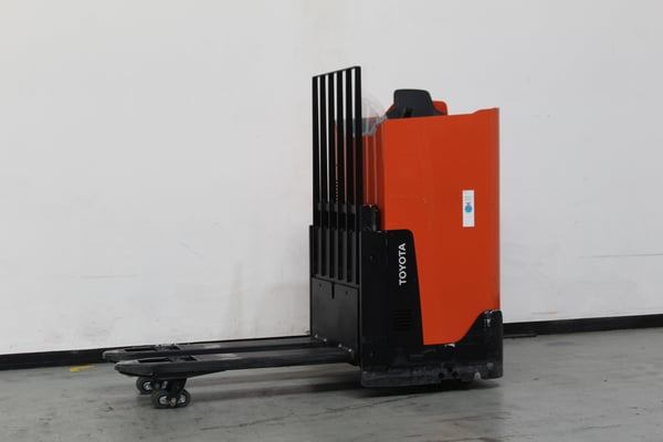 Niederhubkommissionierer Toyota LSI200 (BJ: 2024)