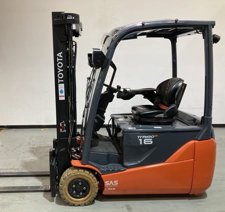 Elektro 3 Rad-Stapler Toyota 8FBE16T (BJ: 2024)