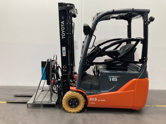 Elektro 3 Rad-Stapler Toyota 8FBEK16T (BJ: 2024)