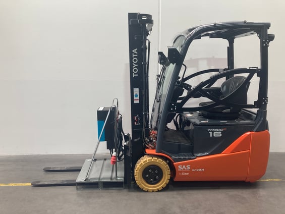 Elektro 3 Rad-Stapler Toyota 8FBEK16T (BJ: 2024)