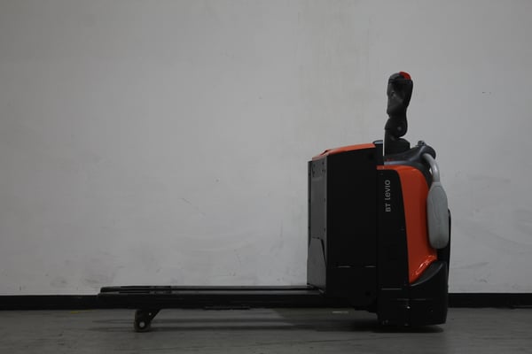 Elektrischer Niederhubwagen Toyota LPE200B (BJ: 2024)