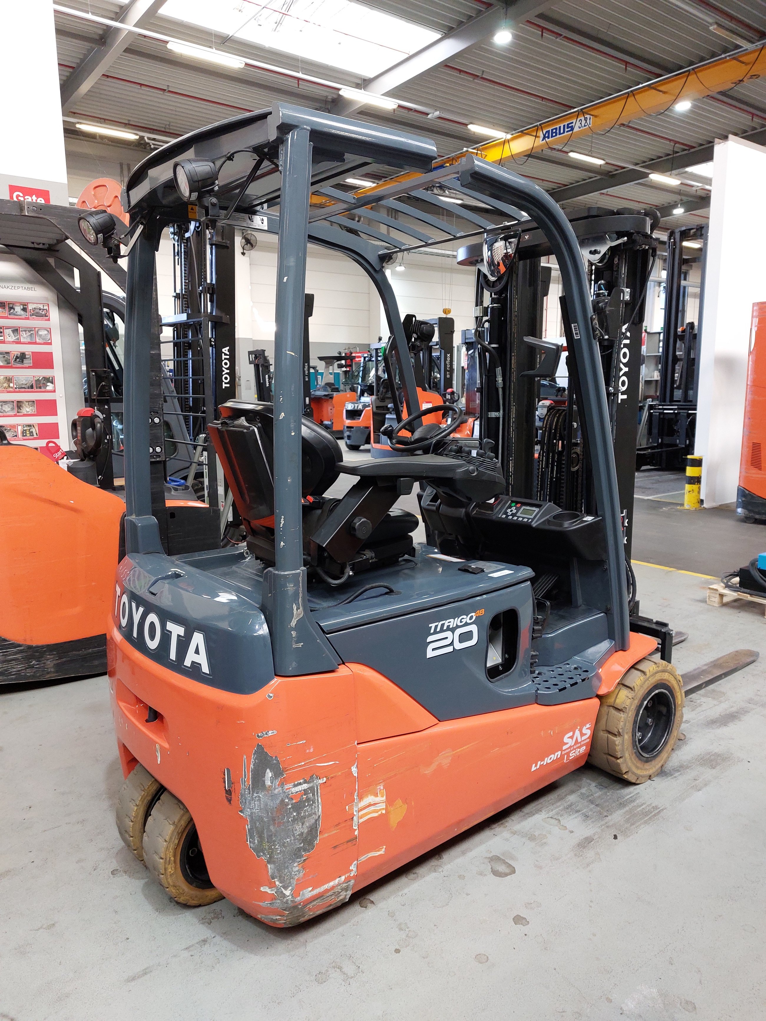 Elektro 3 Rad-Stapler Toyota 8FBE20T (BJ: 2024)