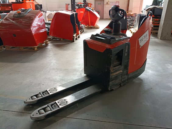 Elektrischer Niederhubwagen Toyota LPE250 (BJ: 2024)