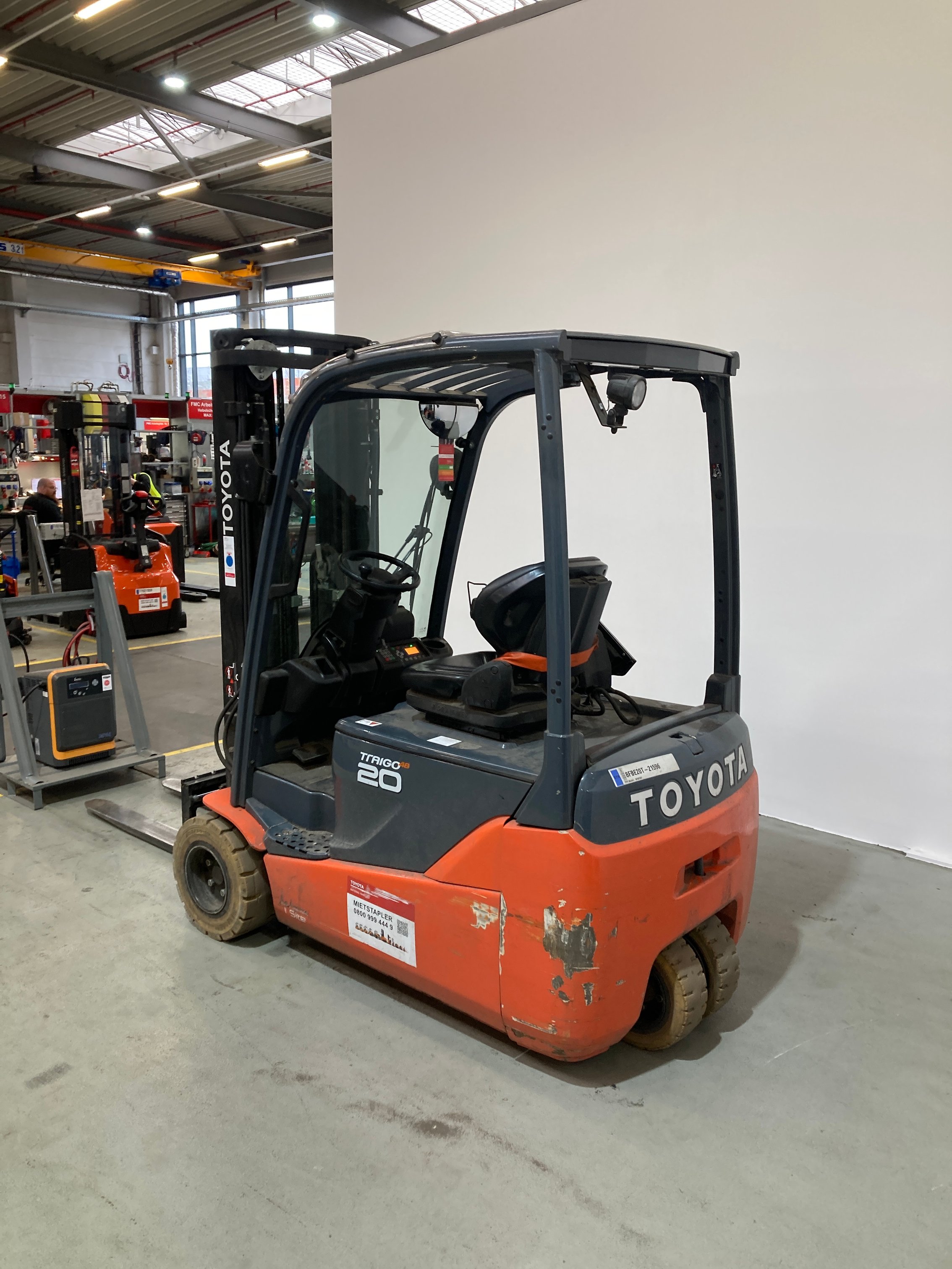 Elektro 3 Rad-Stapler Toyota 8FBE20T (BJ: 2024)
