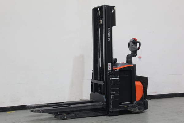 Elektrischer Hochhubwagen Toyota SWE120 (BJ: 2024)